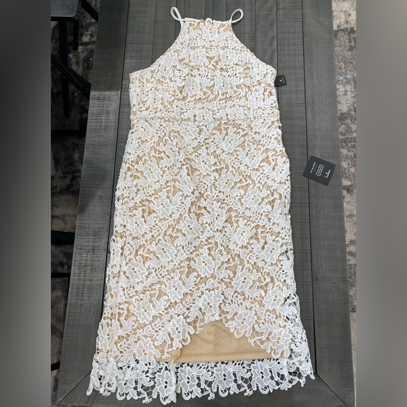 Lulu’s White Lace Dress w/ Nude Underlay; Size XL; NWT NEVER WORN - Picture 6 of 7